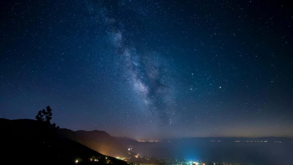 Guide pratique pour createurs au Maroc: demarche, scripts, outils et tactiques pour contacter marques nigerianes sur Twitter et produire contenu localise performant pour marches cibles.