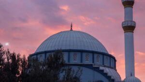 Guide pratique fr-MA pour reperer et activer des createurs Moj bases en Uruguay afin damplifier un lancement beaute depuis le Maroc.