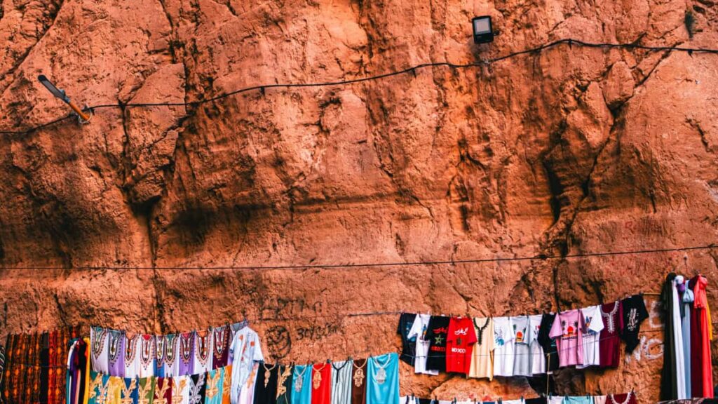 Guide pratique pour marques au Maroc: comment reperer, contacter et activer createurs Reddit bases a Puerto Rico pour booster lancements de jeux mobile.