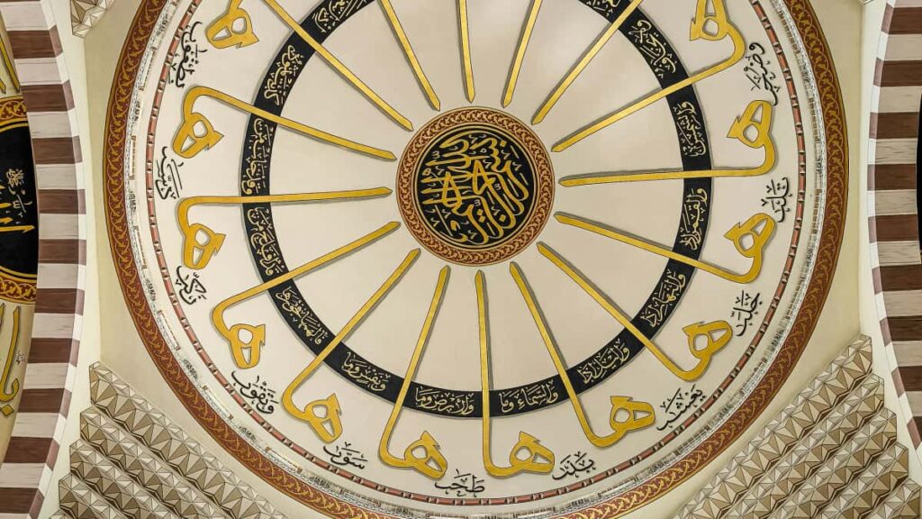 Guide pratique pour createurs au Maroc comment contacter marques boliviennes sur Spotify et vendre l'idee de videos reaction musique.