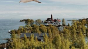 Guide pratique fr-MA pour createurs marocains: comment atteindre marques colombiennes sur Xiaohongshu, pitcher reviews, et capter tendances cross-border en 2026.